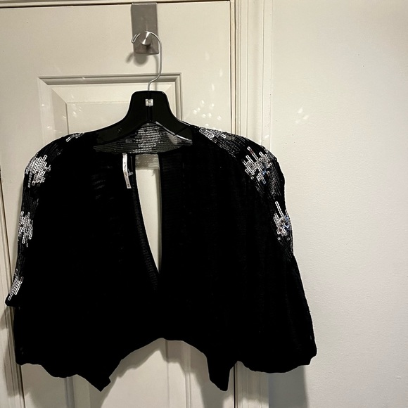 Free People cropped cover with sequins - Picture 8 of 16